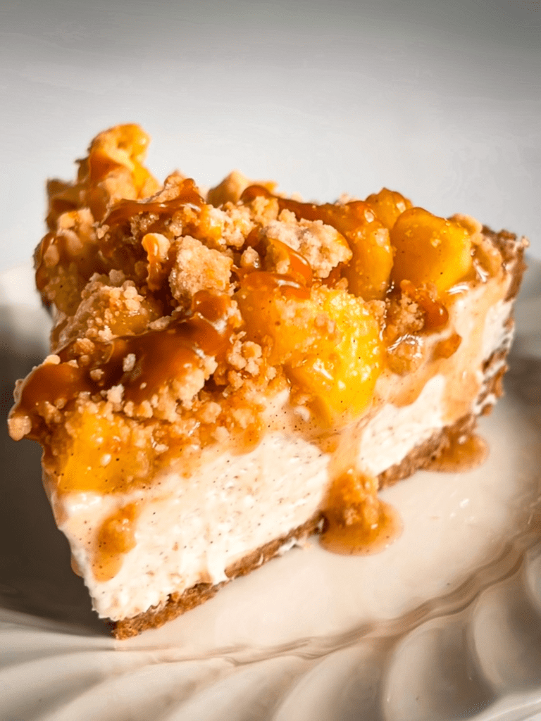 how to make no bake Apple Crumble Cheesecake
