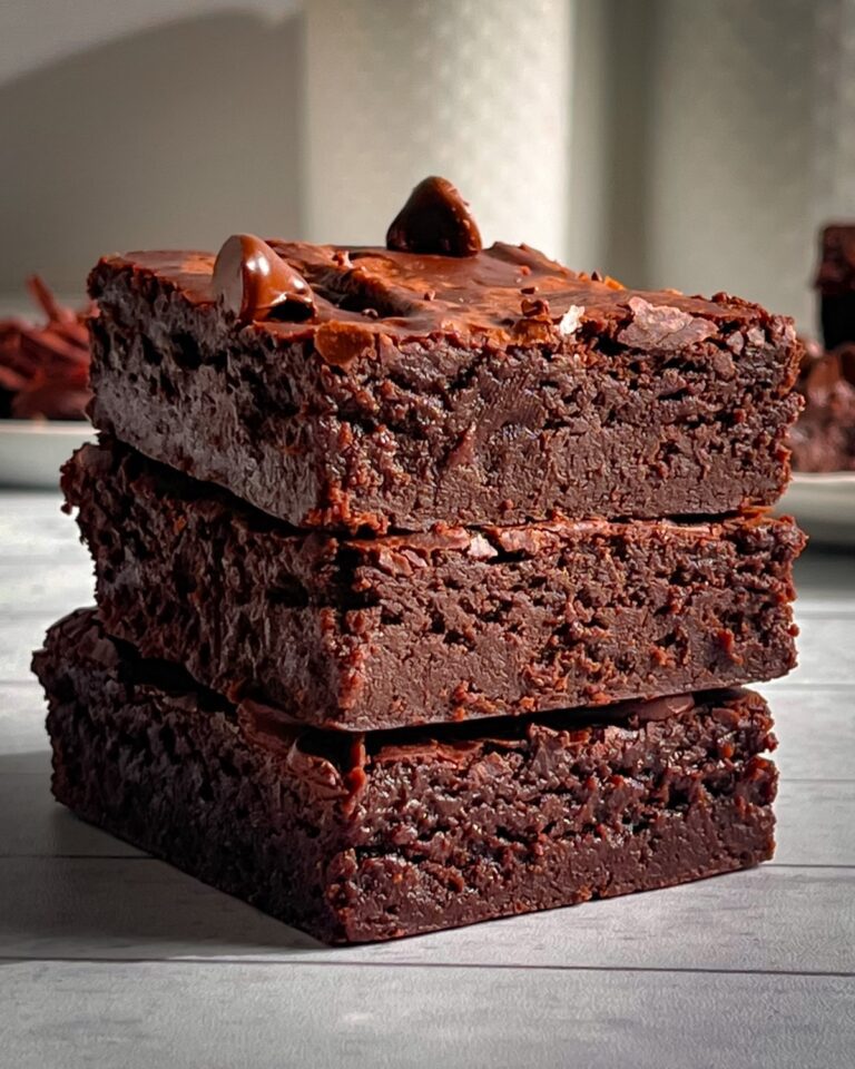how to make Eggless Chocolate Brownies within shiny crinkle crust