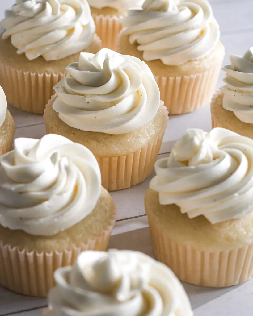 Moist Vanilla Cupcakes