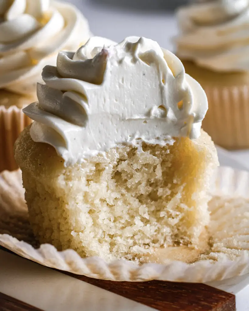 Moist Vanilla Cupcakes
