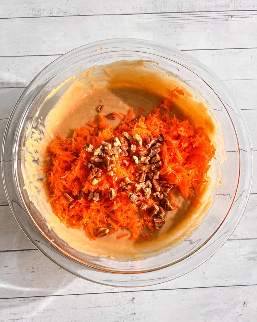 How to make moist eggless carrot cake