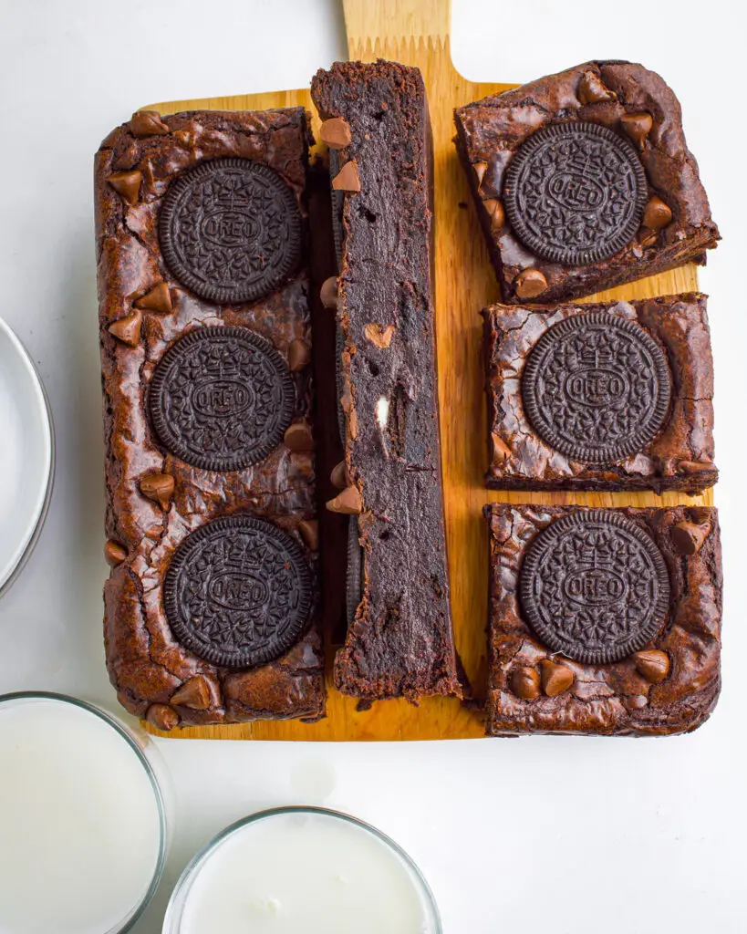 How to make eggless Oreo chocolate brownies