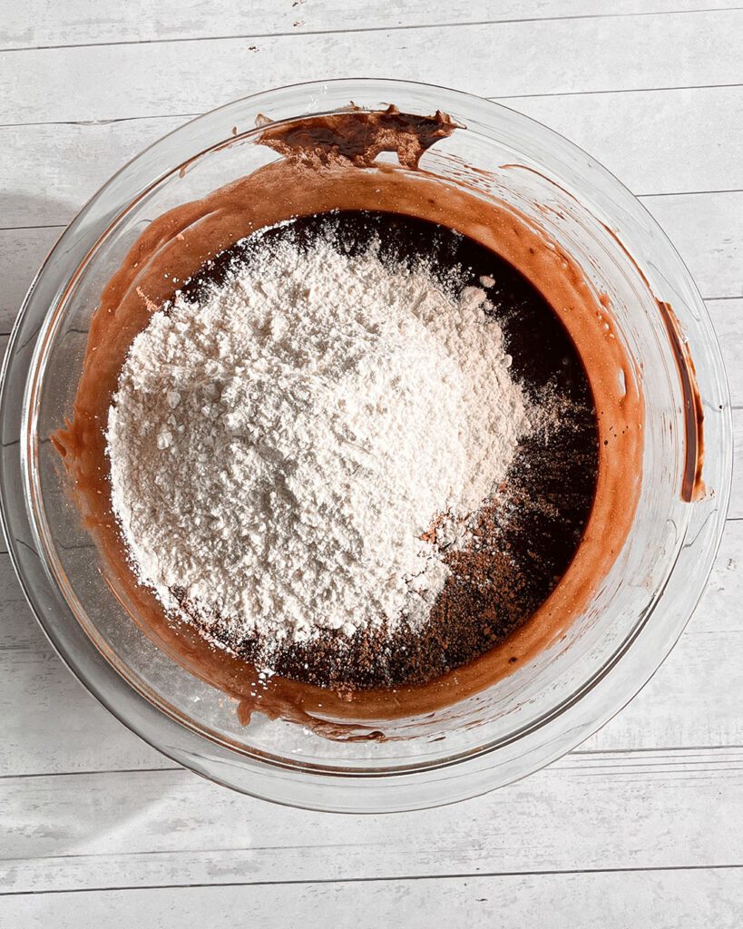 One-bowl eggless Oreo chocolate brownies