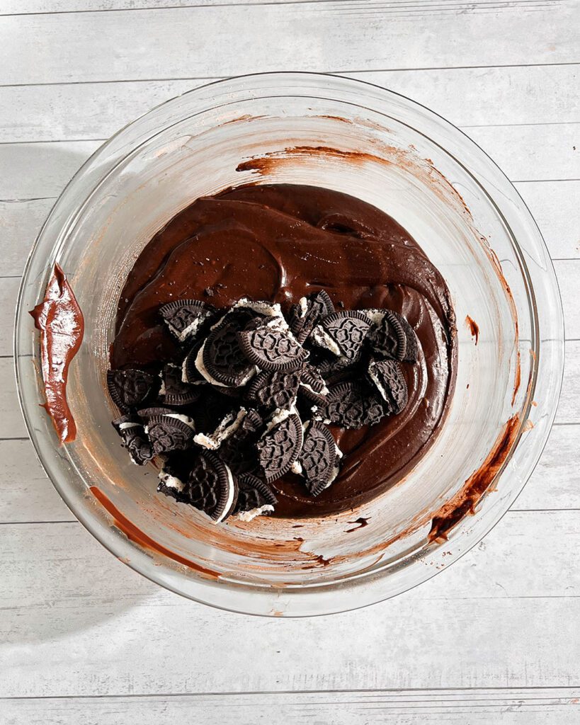 Simple eggless Oreo brownies baking method