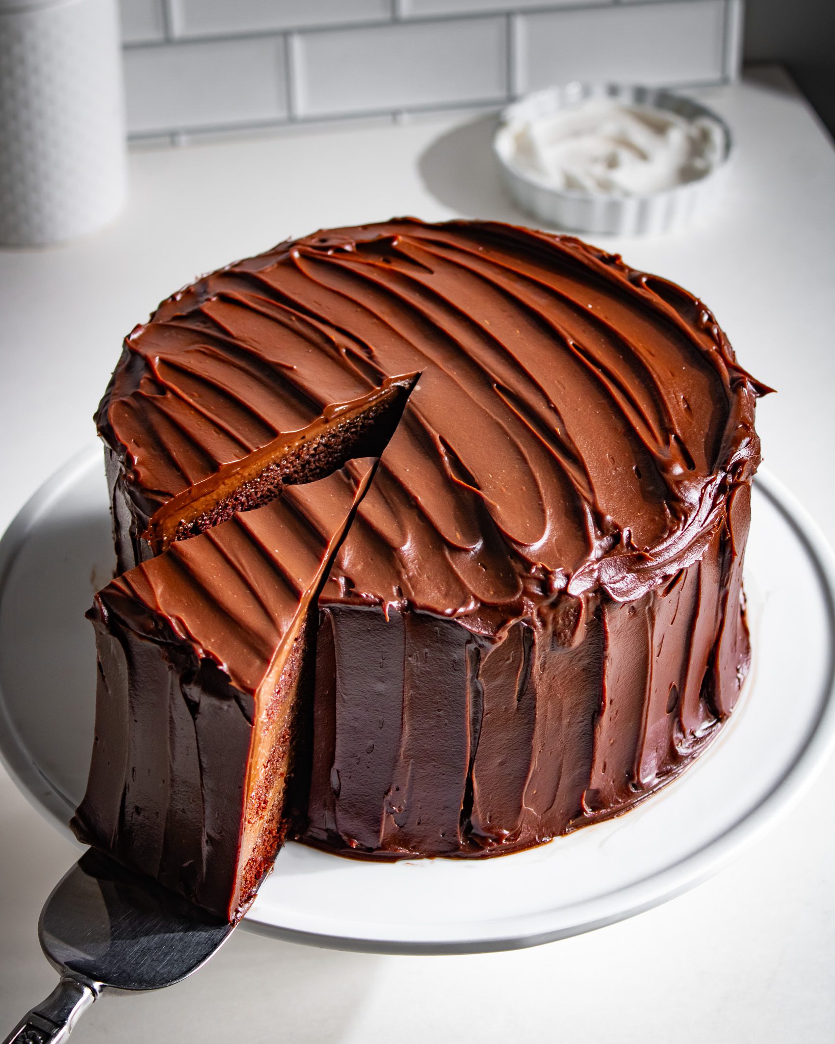 chocolate truffle cake eggless close up