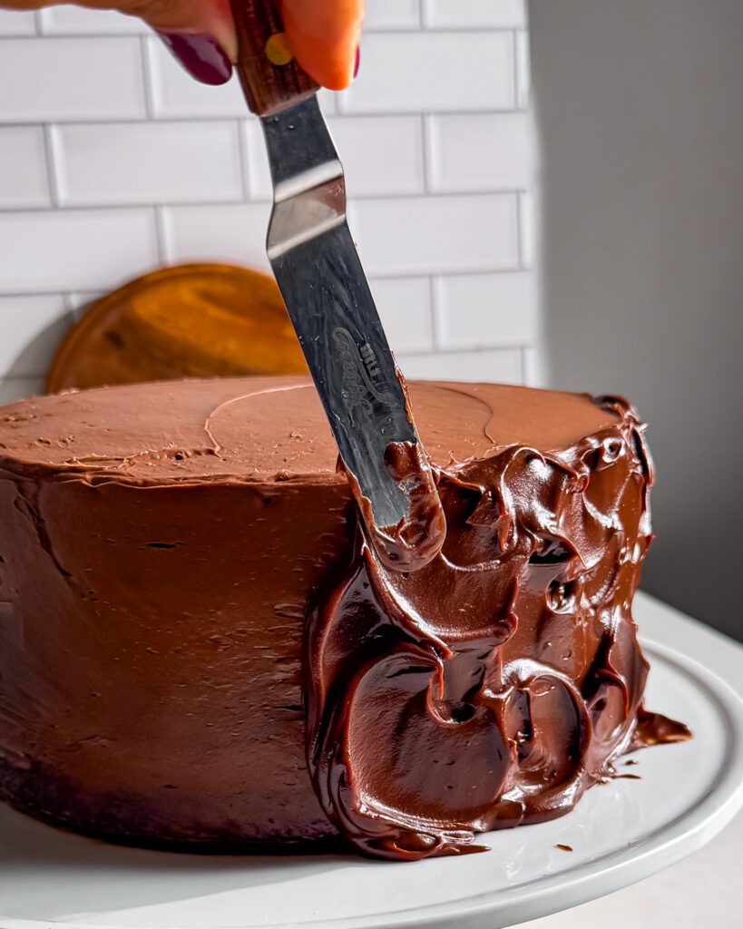 eggless chocolate cake with ganache drip