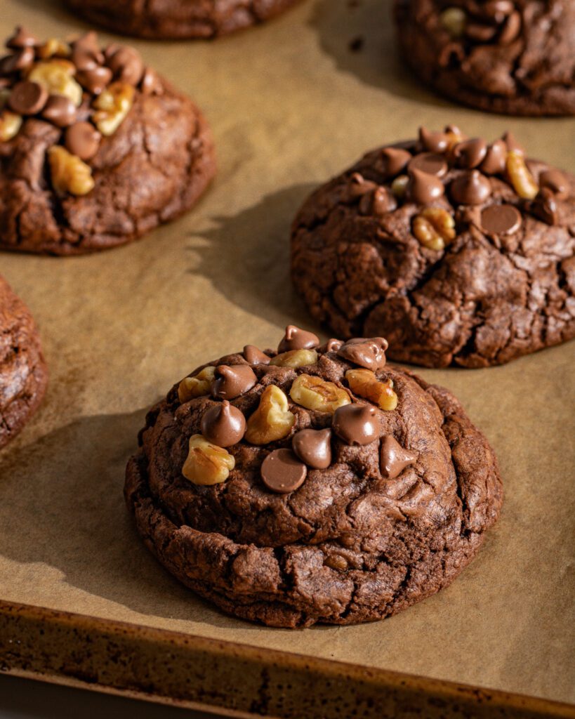 thick and gooey eggless chocolate cookies