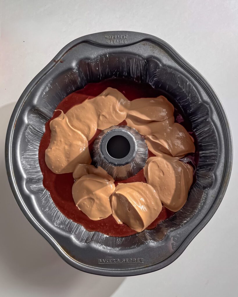 Filling coffee cream cheese filling in the bundt pan