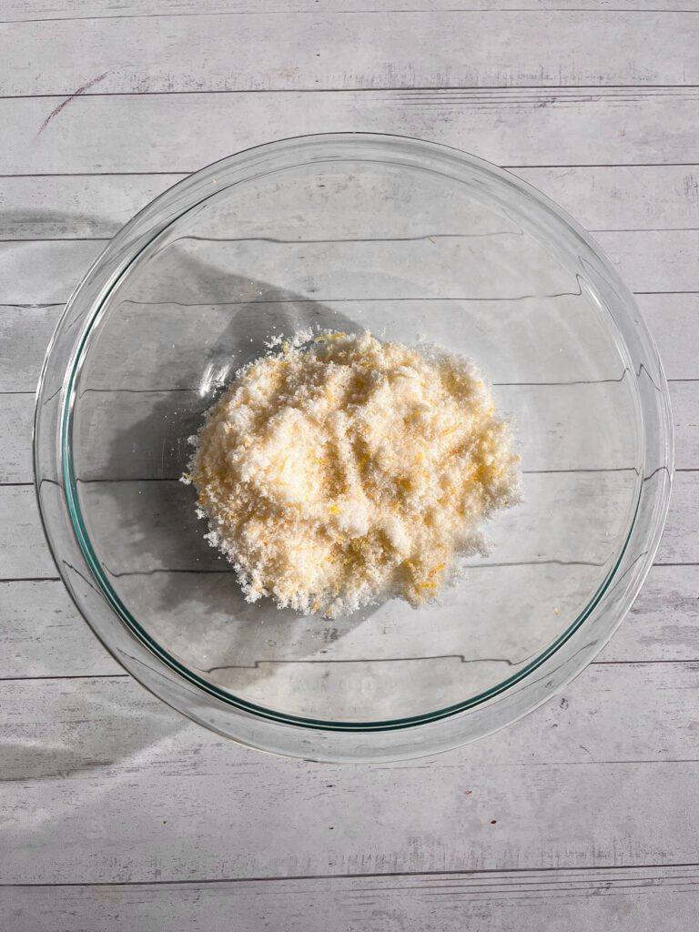 How to make eggless cake stay moist for days